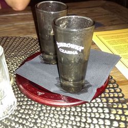 Taste - Żubrówka czarna: 4fach destilliert, ein sehr weicher, reiner edler Wodka. Unbedingt ausprobieren!