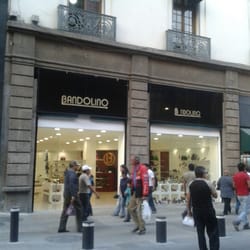 Vista del local desde zona peatonal...