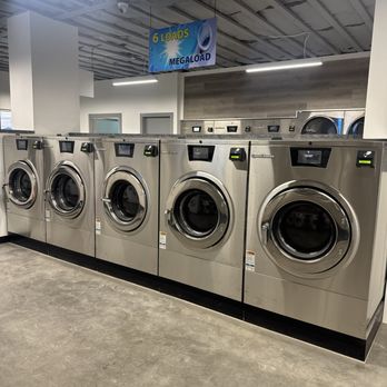 The Laundry Lounge - Laundromat Near Me - Imperial, California The Laundry Lounge - Laundromat Near Me - Imperial, California