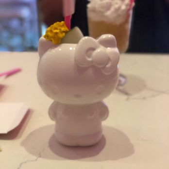 Hello Kitty Cafe - Tiki drinks during cocktail service - Cafes Near Me - Irvine, California Hello Kitty Cafe - Tiki drinks during cocktail service - Cafes Near Me - Irvine, California