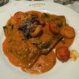 Crab ravioli with shrimp Crab ravioli with shrimp