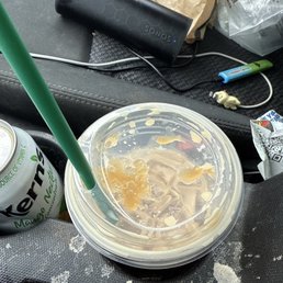 Caramel macchiato partially mixed didn't even mix it well. I offended him by asking him to mix it.. Caramel macchiato partially mixed didn't even mix it well. I offended him by asking him to mix it..
