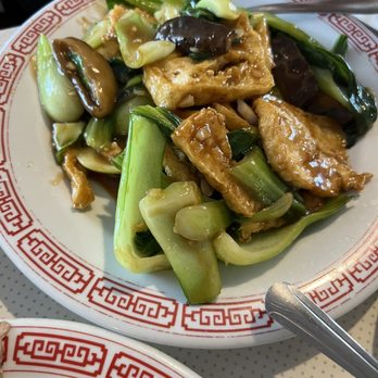 Duck Chang's Restaurant - Bok Choi w mushrooms and fried tofu - Chinese Near Me - Annandale, Virginia