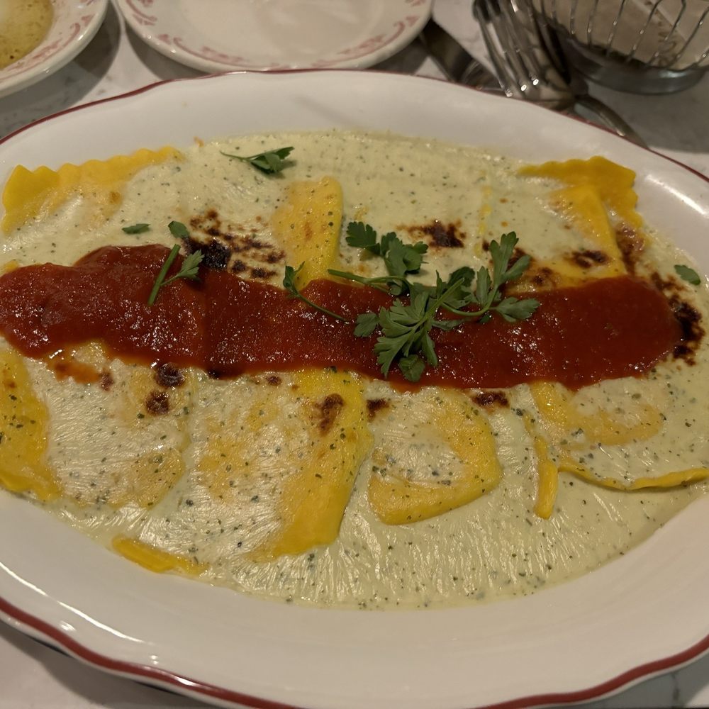 Maggiano's Little Italy - Cheese Ravioli with Marinara Sauce - Italian Near Me - Austin, Texas Maggiano's Little Italy - Cheese Ravioli with Marinara Sauce - Italian Near Me - Austin, Texas