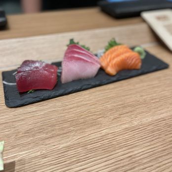 Nori Bar - Sashimi Trio - Sushi Bars Near Me - Honolulu, Hawaii