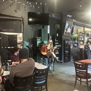 Skillet & Vine Bistro - Live music - Breakfast & Brunch Near Me - Seattle, Washington Skillet & Vine Bistro - Live music - Breakfast & Brunch Near Me - Seattle, Washington