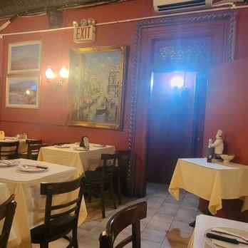Lazzara's Pizza - Inside restaurant - Pizza Near Me - New York, New York Lazzara's Pizza - Inside restaurant - Pizza Near Me - New York, New York