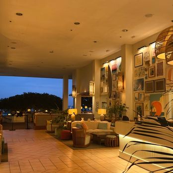Kaimana Beach Hotel - Lobby - Hotels Near Me - Honolulu, Hawaii Kaimana Beach Hotel - Lobby - Hotels Near Me - Honolulu, Hawaii