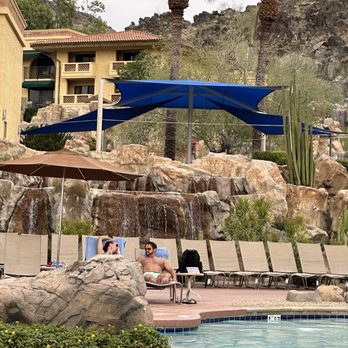 Hilton Phoenix Tapatio Cliffs Resort - Pool - Hotels Near Me - Phoenix, Arizona Hilton Phoenix Tapatio Cliffs Resort - Pool - Hotels Near Me - Phoenix, Arizona