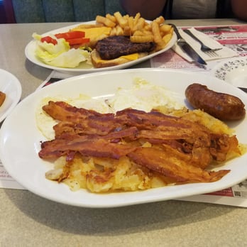 Central Plaza Diner - lumberjack breakfast - Diners Near Me - Yonkers, New York