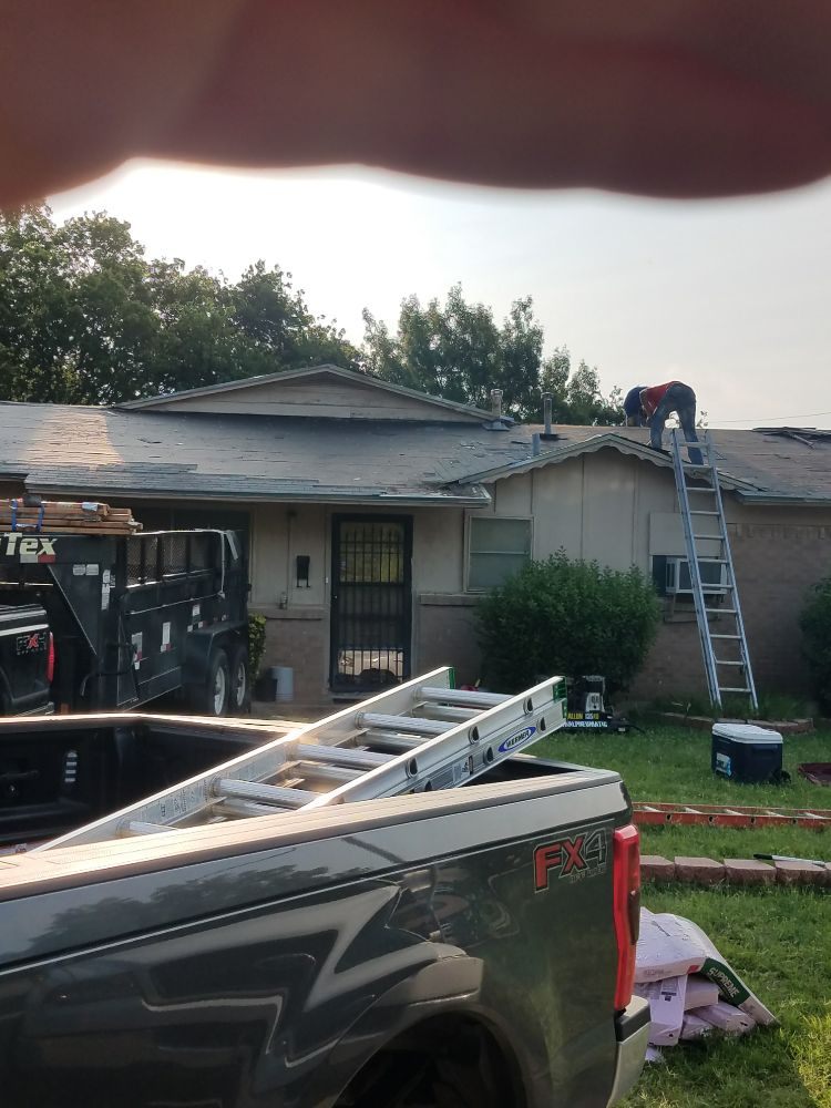 Slide of Avery Family Construction