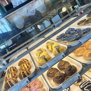 Krispy Kreme - Donuts Near Me - Springfield Township, New Jersey