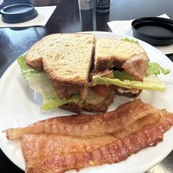 Perk up - BLT on gluten free bread