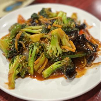 Shanghai Zhen Gongfu - 109. Broccoli with Garlic Sauce - Shanghainese Near Me - Elmhurst, New York Shanghai Zhen Gongfu - 109. Broccoli with Garlic Sauce - Shanghainese Near Me - Elmhurst, New York