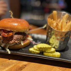 Topgolf - The All American Burger
