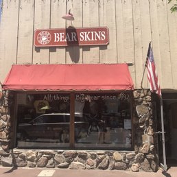 Bear Skins - t-shirts, sweatshirts and souvenirs. Bear Skins - t-shirts, sweatshirts and souvenirs.