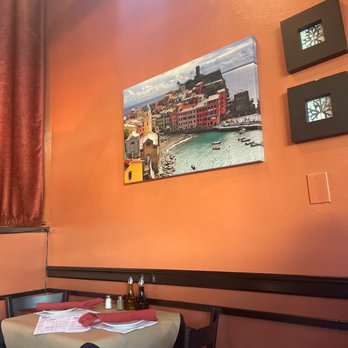 Brick & Fire Bistro - Some gross hippy ititally thingy - Mediterranean Near Me - Eureka, California Brick & Fire Bistro - Some gross hippy ititally thingy - Mediterranean Near Me - Eureka, California