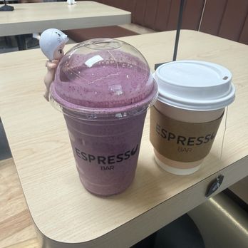 Espresso Bar - Tropical Boost Smoothie and hot lemon ginger tea. - Coffee & Tea Near Me - Long Beach, California