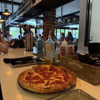 Carboni’s Ristorante - Italian Near Me - Winters, California
