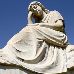 Holy Hope Cemetery - Grieving woman statue.