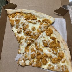 Bella Maria Restaurant & Pizzeria - Buffalo chicken slice