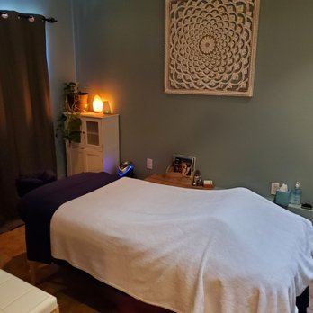 Newbold Chiropractic - This is where Holly works her magic. - Chiropractors Near Me - Half Moon Bay, California