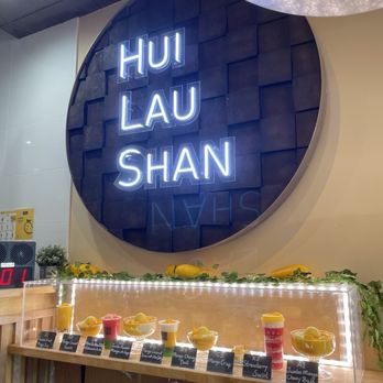 Hui Lau Shan - Cute Display - Desserts Near Me - Milpitas, California