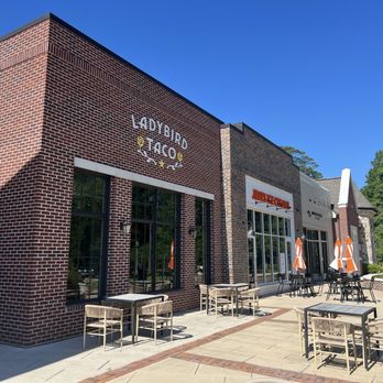 Ladybird Taco - Outside patio - Tacos Near Me - Mountain Brook, Alabama