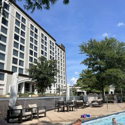 Dallas/Fort Worth Marriott Hotel & Golf Club at Champions Circle - Hotel and pool