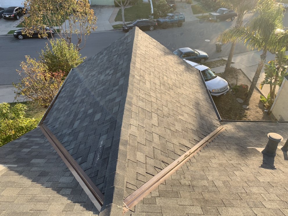 Slide of Diaz Gorilla Roofing