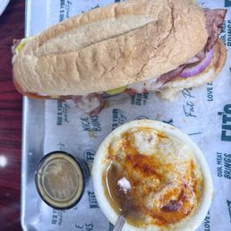 Fat Italian (no lettuce) with Italian dressing on the side, and an upgrade to French Onion soup. Fat Italian (no lettuce) with Italian dressing on the side, and an upgrade to French Onion soup.