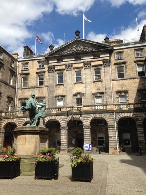 Edinburgh City Chambers by null