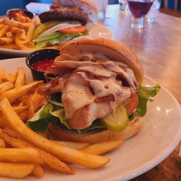 Freighter chicken burger Freighter chicken burger