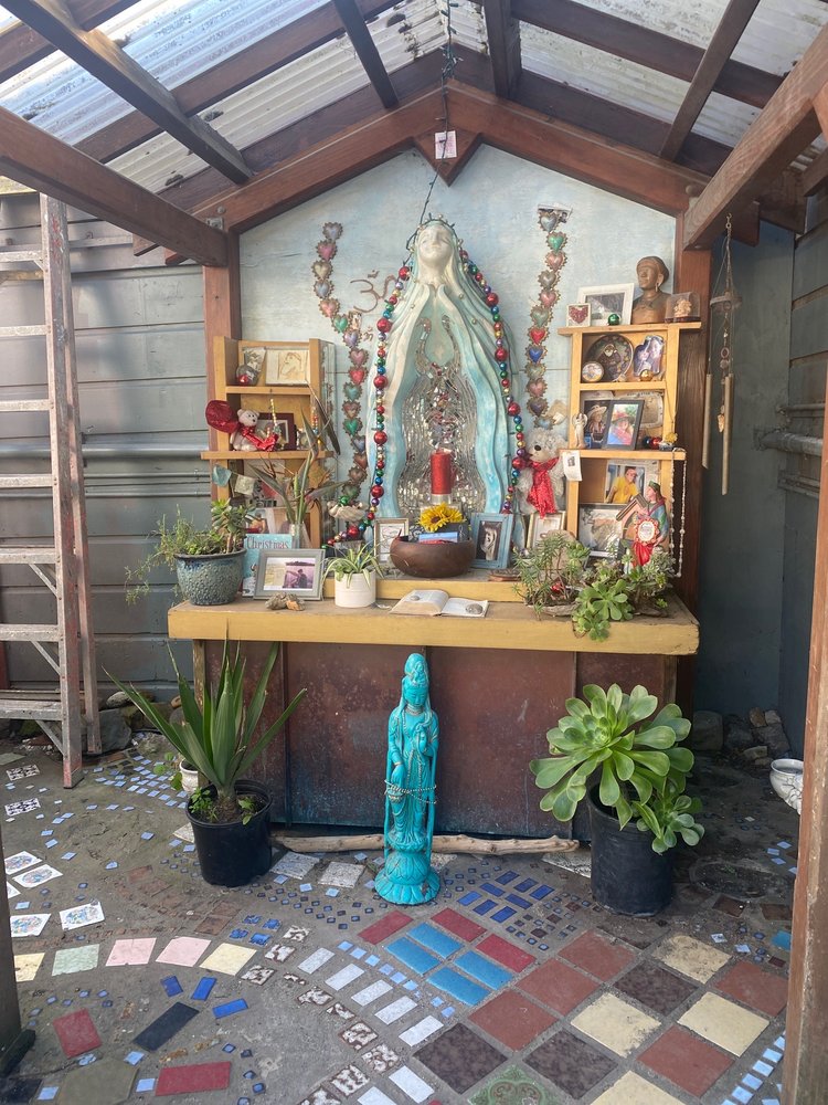 BOLINAS MARKET Updated September 2024 17 Photos & 23 Reviews 40