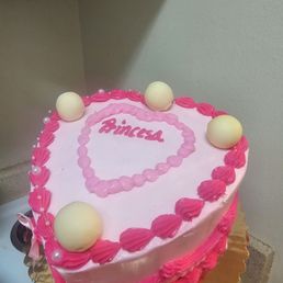 Custom heart shaped cake Custom heart shaped cake