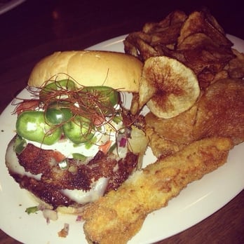 Buckeye Beer Engine - JANUARY BURGER OF THE MONTH - Yaxi's Relleno de Papa - American Near Me - Lakewood, Ohio