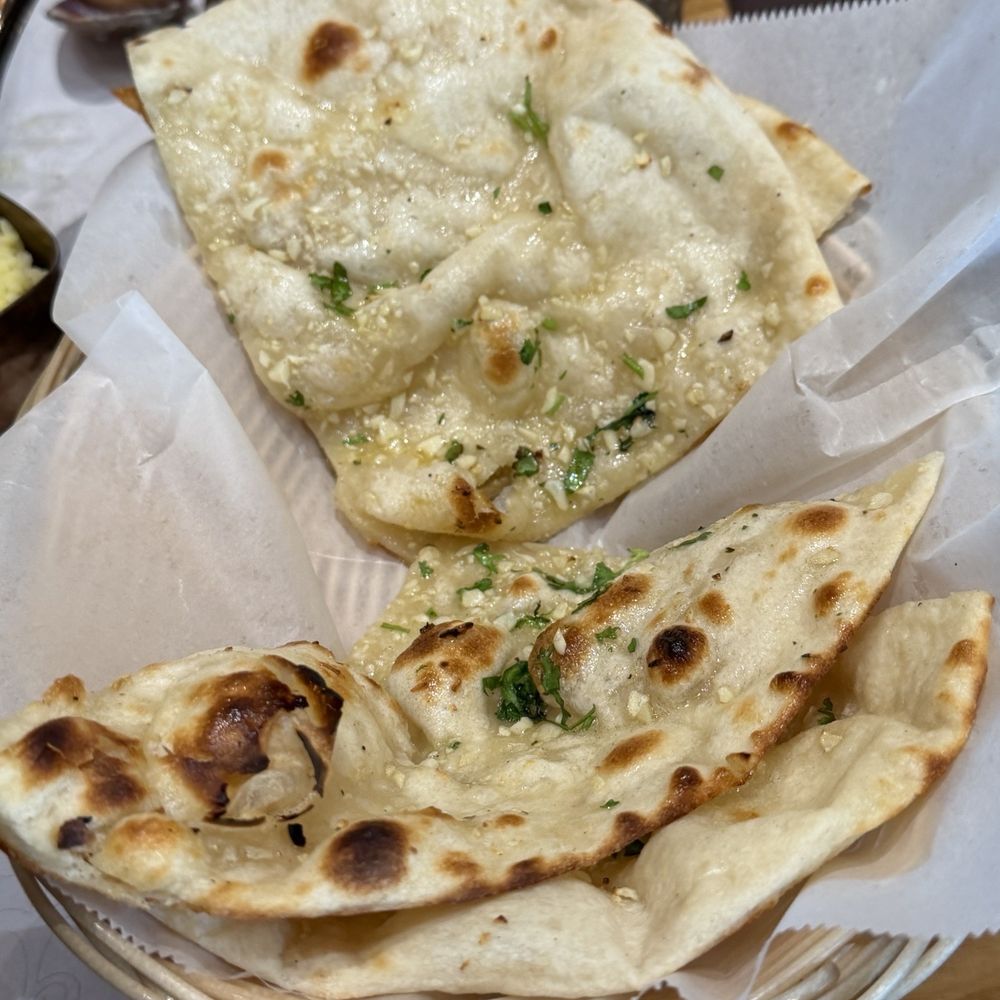 Rusi - Garlic naan - Indian Near Me - San Jose, California Rusi - Garlic naan - Indian Near Me - San Jose, California
