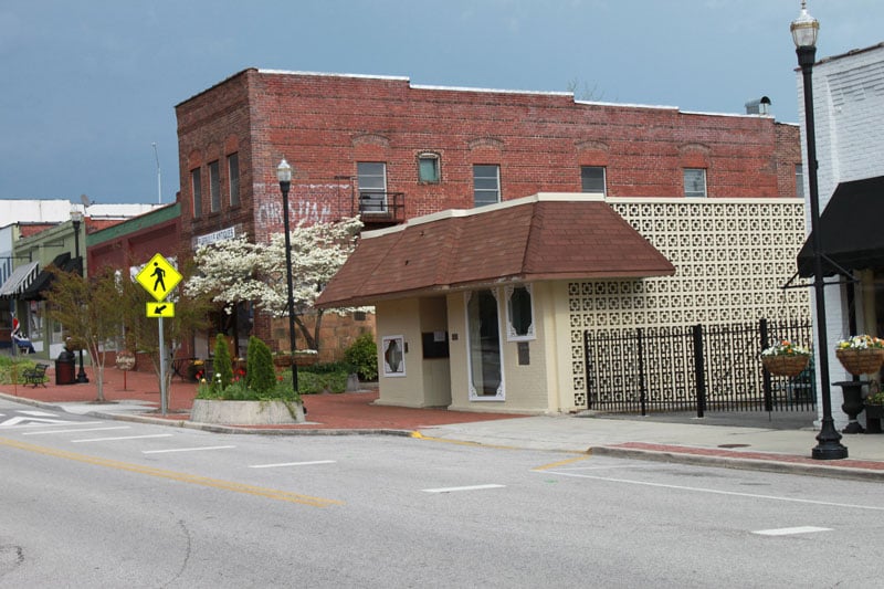 Healthy Visions Wellness Center - grief counselor in Clinton, TN