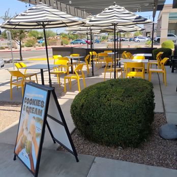 Better Buzz Coffee Gilbert - Outside patio - Cafes Near Me - Gilbert, Arizona