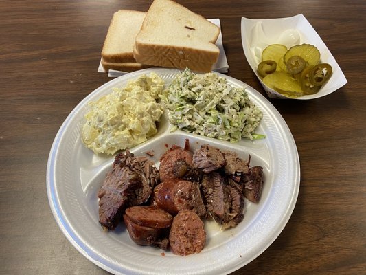 Tony DeMaria's BBQ by null