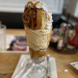 EC Diner - Cinnabon shake