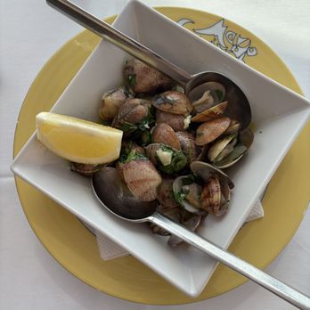 Mar Do Guincho - Clams Bulhão Pato - Seafood Near Me - Alcabideche, 11 Mar Do Guincho - Clams Bulhão Pato - Seafood Near Me - Alcabideche, 11