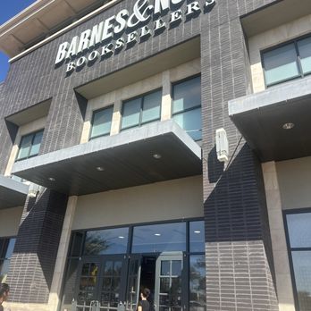 Barnes & Noble Booksellers - Bookstores Near Me - Gilbert, Arizona