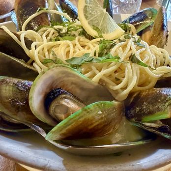Hideaway House - New Zealand Green Lipped Mussels with Pasta* - Pizza Near Me - Sedona, Arizona Hideaway House - New Zealand Green Lipped Mussels with Pasta* - Pizza Near Me - Sedona, Arizona
