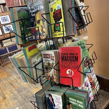 Strand Bookstore - Bookstores Near Me - New York, New York