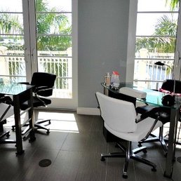 Manicure room