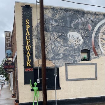 Roswell UFO Spacewalk - Entrance and decor - Art Galleries Near Me - Roswell, New Mexico Roswell UFO Spacewalk - Entrance and decor - Art Galleries Near Me - Roswell, New Mexico