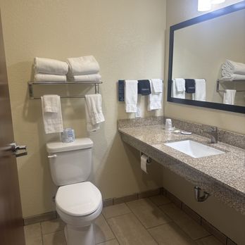 Cobblestone Inn & Suites - Winters - Vanity area - Hotels Near Me - Winters, Texas Cobblestone Inn & Suites - Winters - Vanity area - Hotels Near Me - Winters, Texas