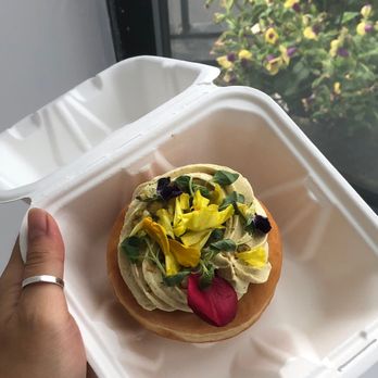 Fan-Fan Doughnuts - Donuts Near Me - Brooklyn, New York