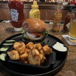 Copper on King - Smash burger with halloumi cheese bites!